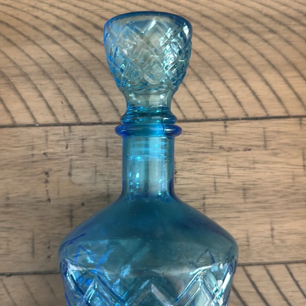 Vintage Light Blue Glass Genie Bottle Decanter w/ Glass Stopper Made in Taiwan